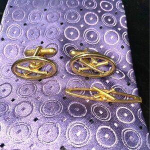 Swank Gold Tone Golf Themed Cufflinks & Tie Clip Set